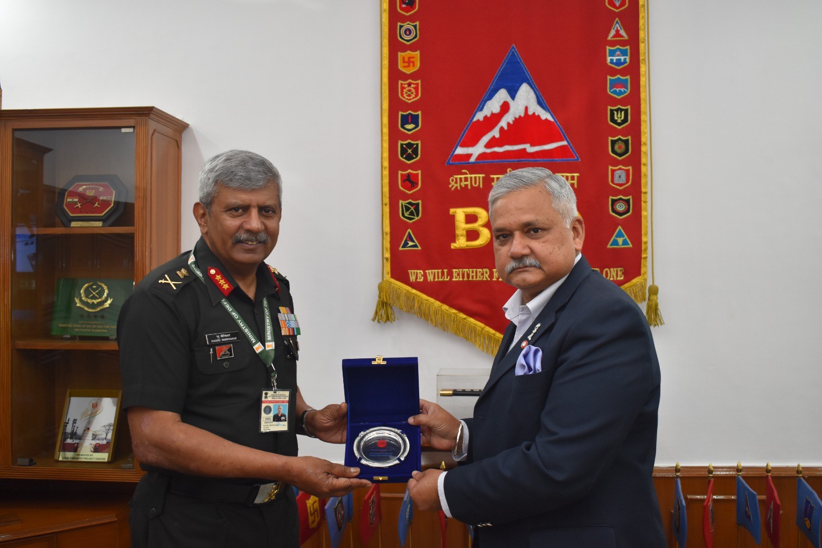 Maj Gen RK Jha, AVSM**(Retd.), Director (P) had an extremely fruitful meeting with Lieutenant General Raghu Srinivasan, Director General (DG) of the Border Roads Organisation (BRO) at HQ DGBR, Naraina, New Delhi