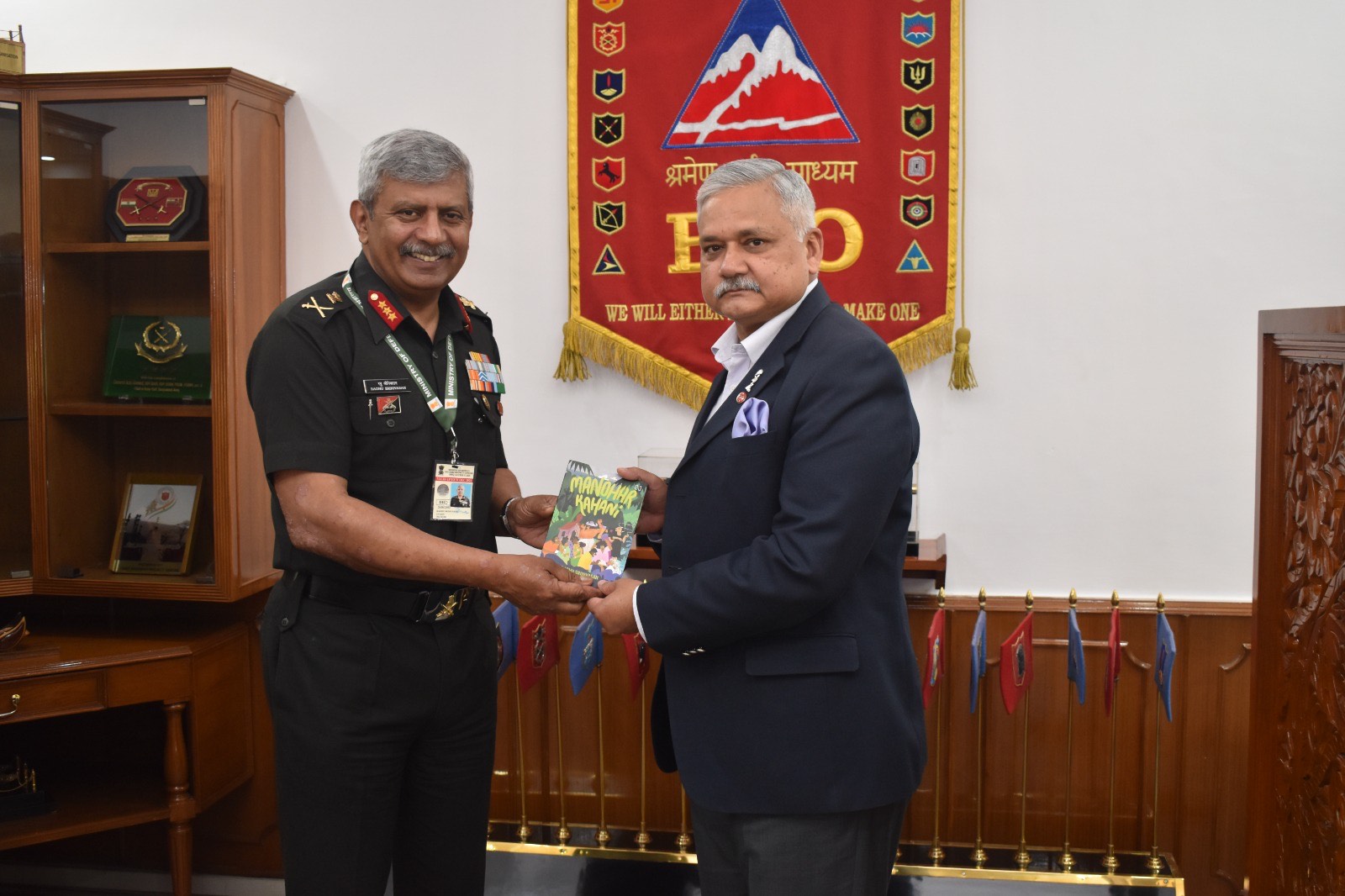 Maj Gen RK Jha, AVSM**(Retd.), Director (P) had an extremely fruitful meeting with Lieutenant General Raghu Srinivasan, Director General (DG) of the Border Roads Organisation (BRO) at HQ DGBR, Naraina, New Delhi