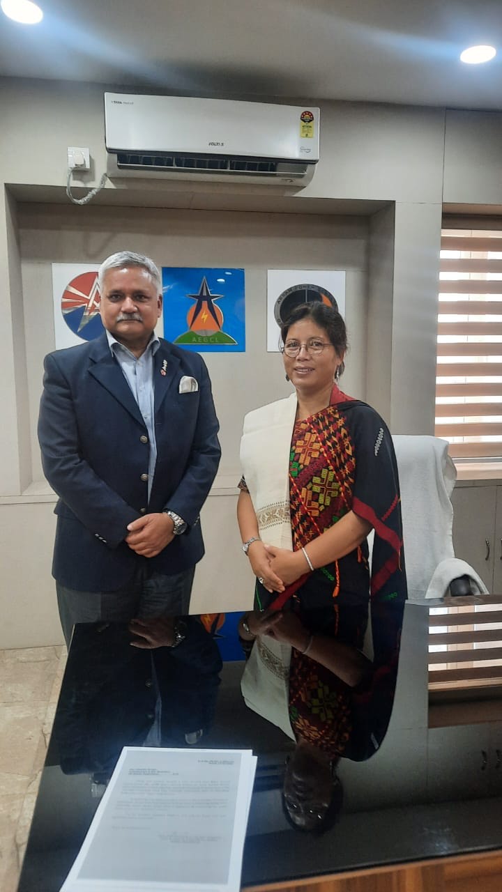 Director (Personnel) met with Smti. Nandita Garlosa, Hon'ble Minister of Power, Assam
