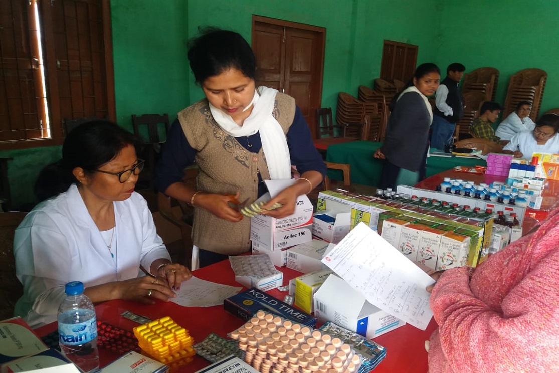 Medical camp at Donzen Razi.3